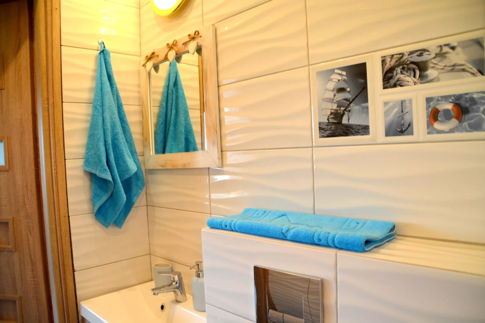 Semi-detached house, Niechorze-72 qm, 6 Pers.-Badkamer