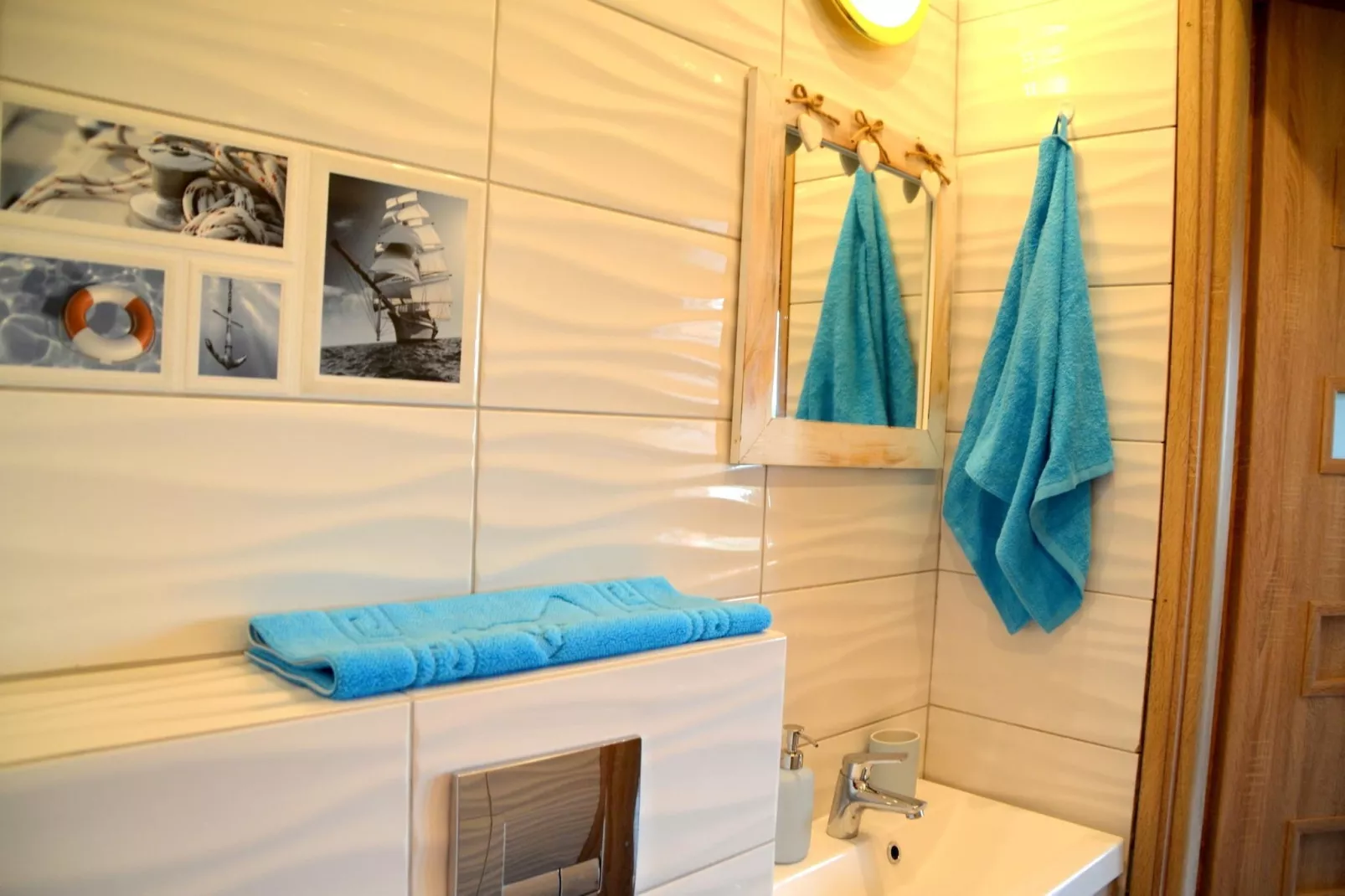 Semi-detached house, Niechorze-72 qm, 6 Pers.-Badkamer