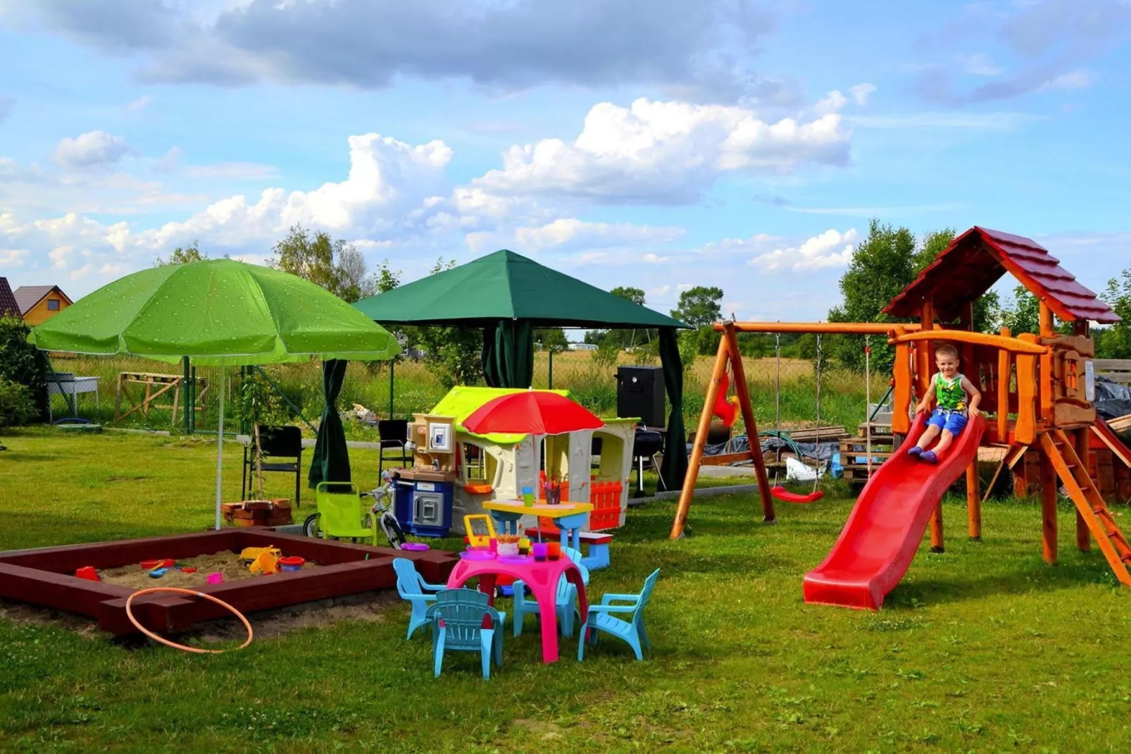 Semi-detached house, Niechorze-72 qm, 6 Pers.-Tuinen zomer