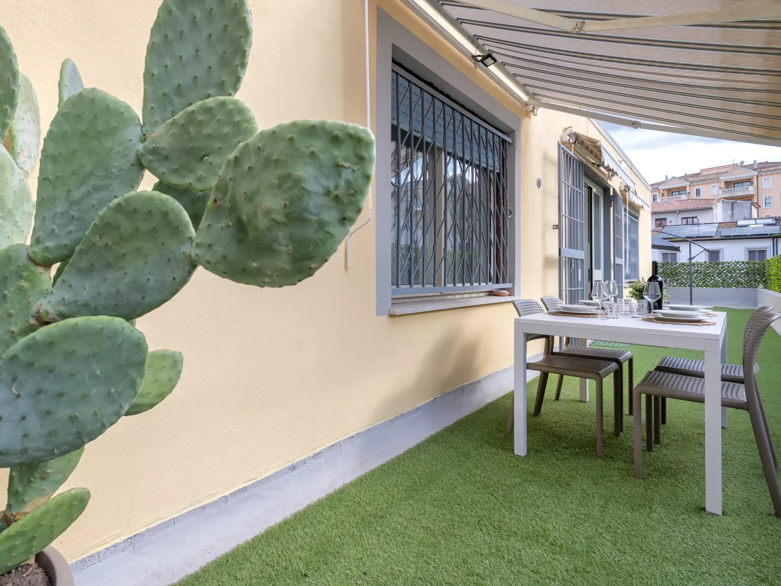 Lorenas'Home-Buiten