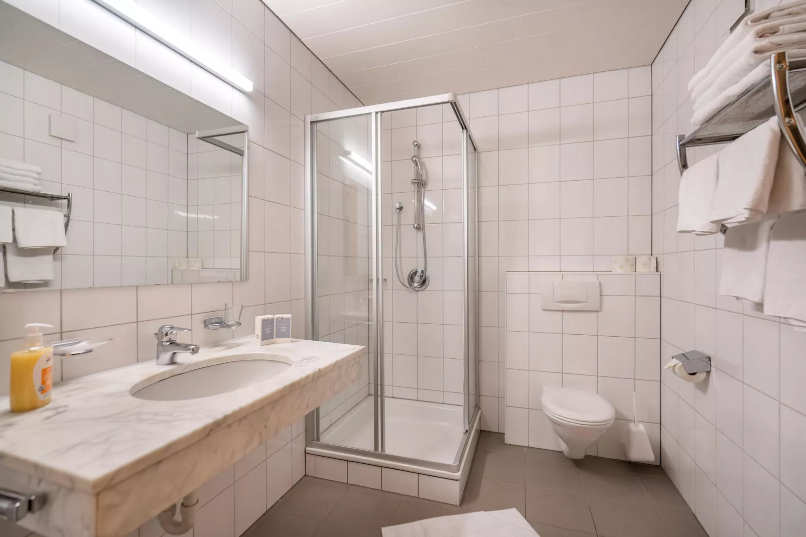 Apartment 14-Badkamer