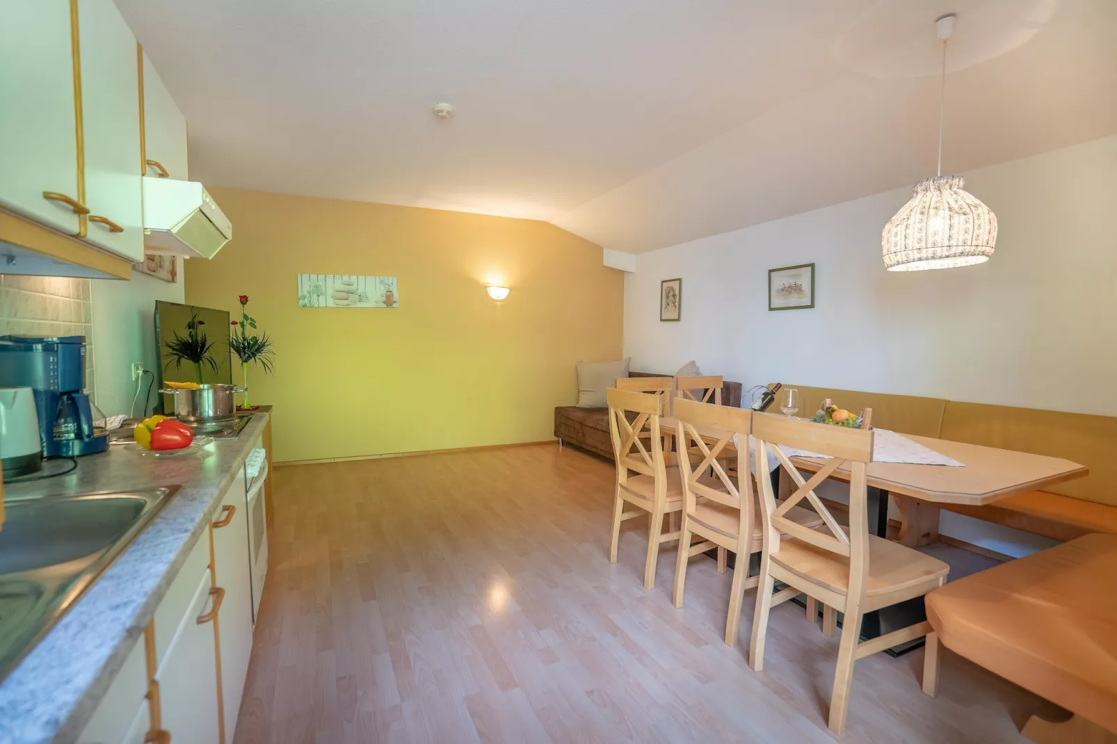 Apartment 14-Eetkamer