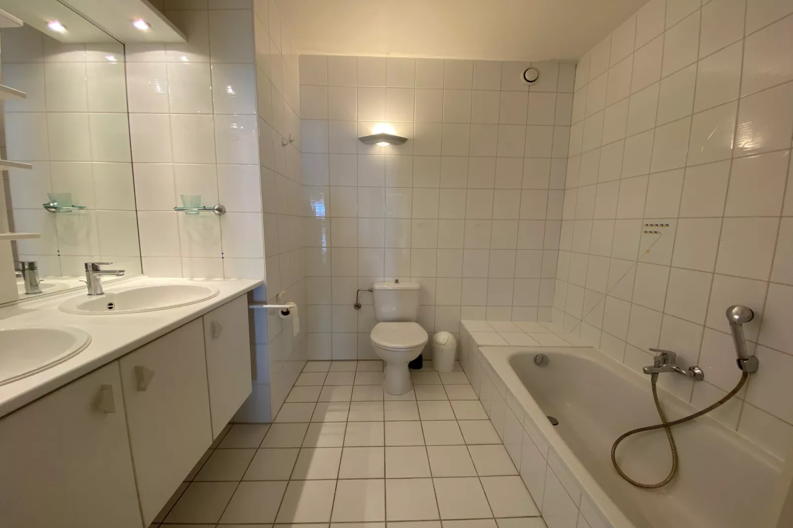CASINO AB A0803GAR-Badkamer