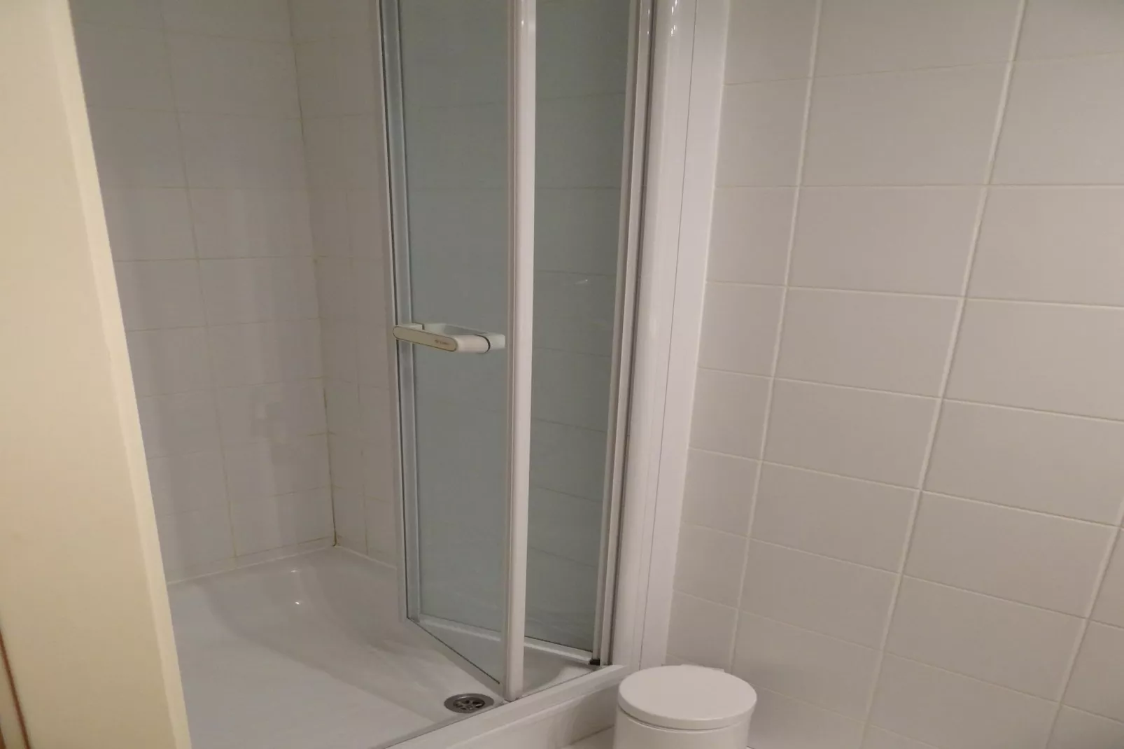 SCORPIO BI 1303GAR-Badkamer