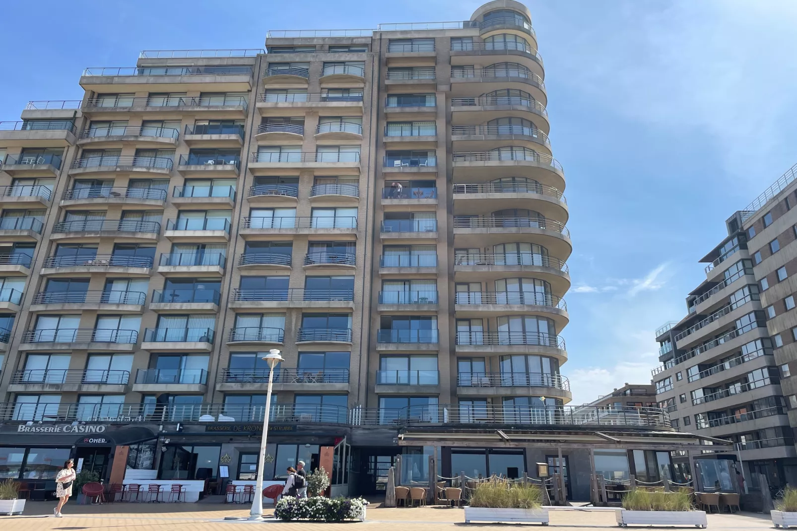 CASINO AB B0101GAR-Buitenkant zomer