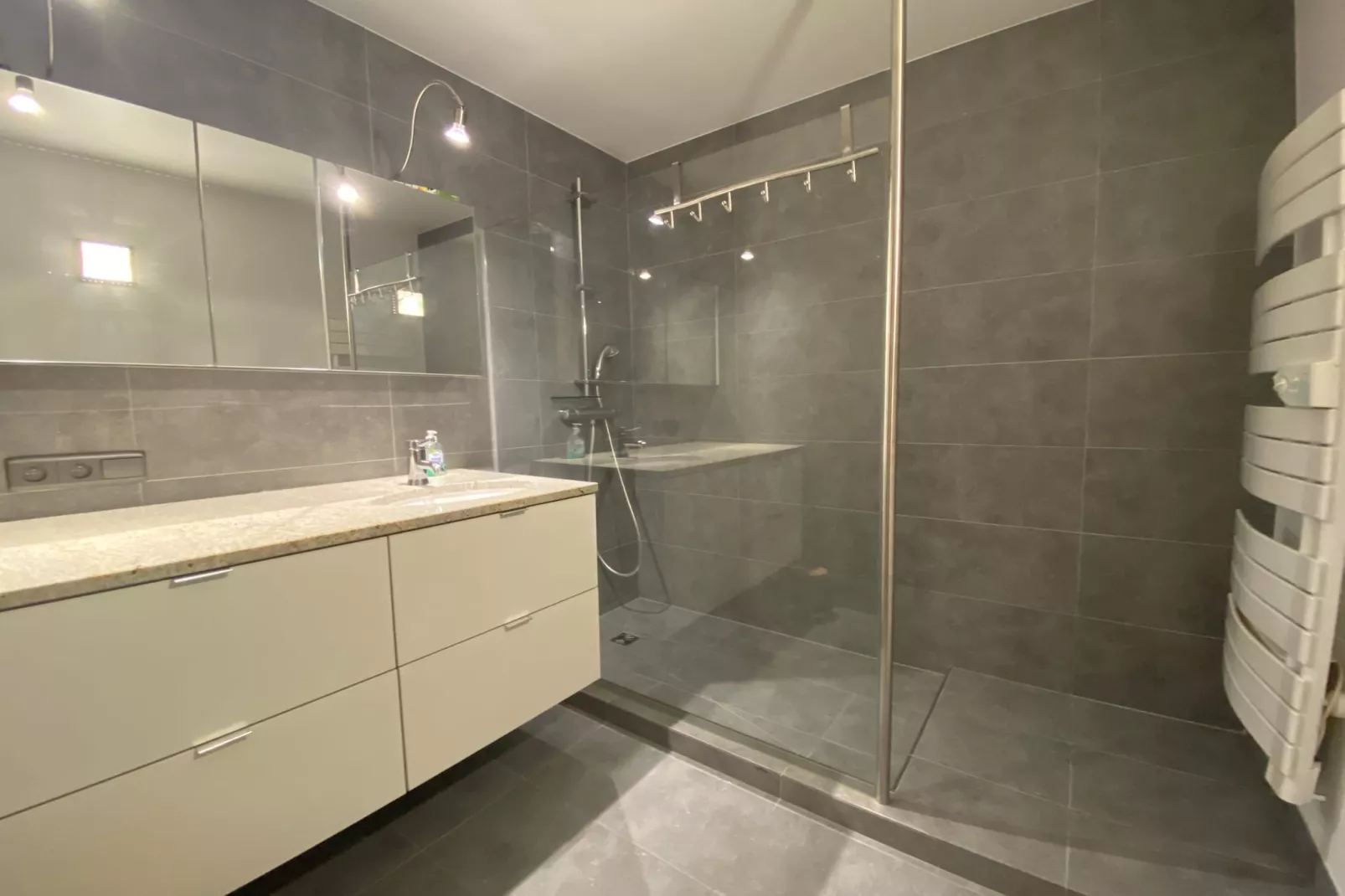SEAWIND 503-Badkamer