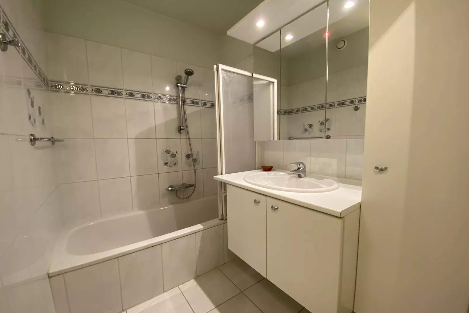 CASINO C 0302-Badkamer