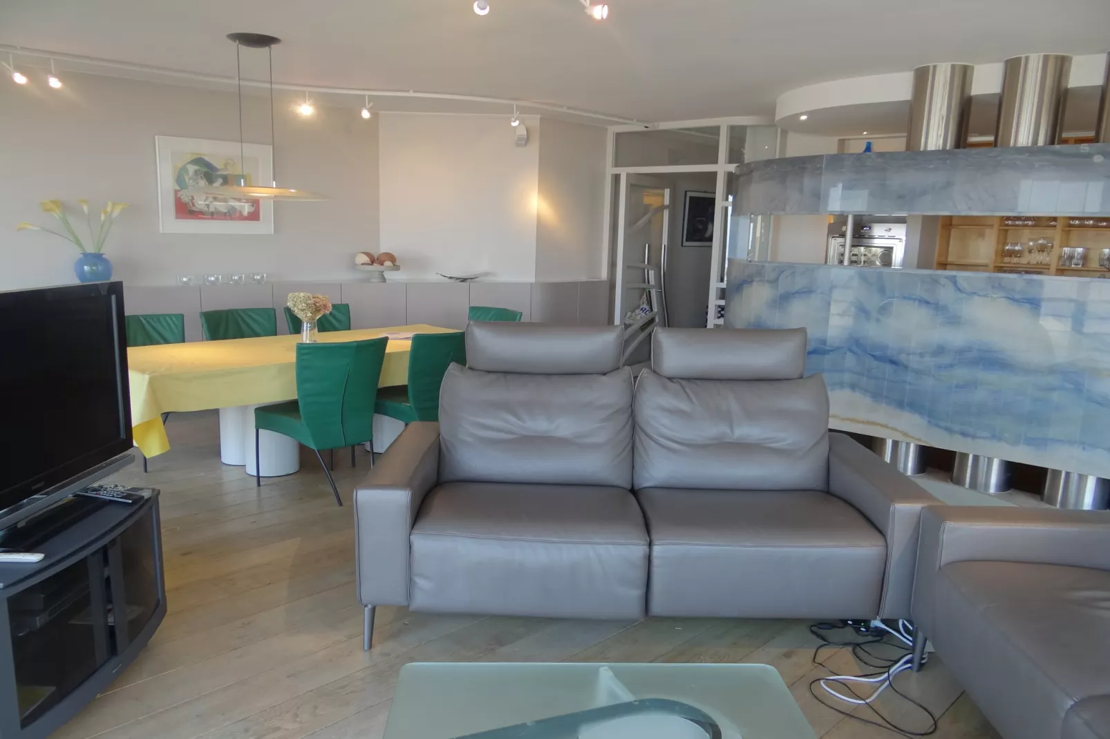 CASINO AB A0203GAR-Woonkamer