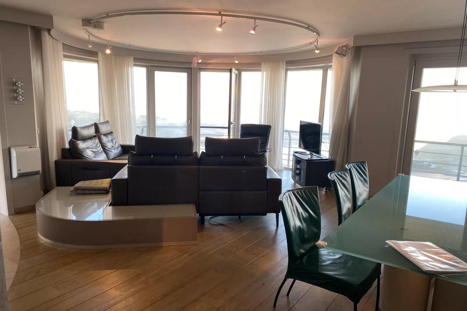 CASINO AB A0203GAR-Woonkamer