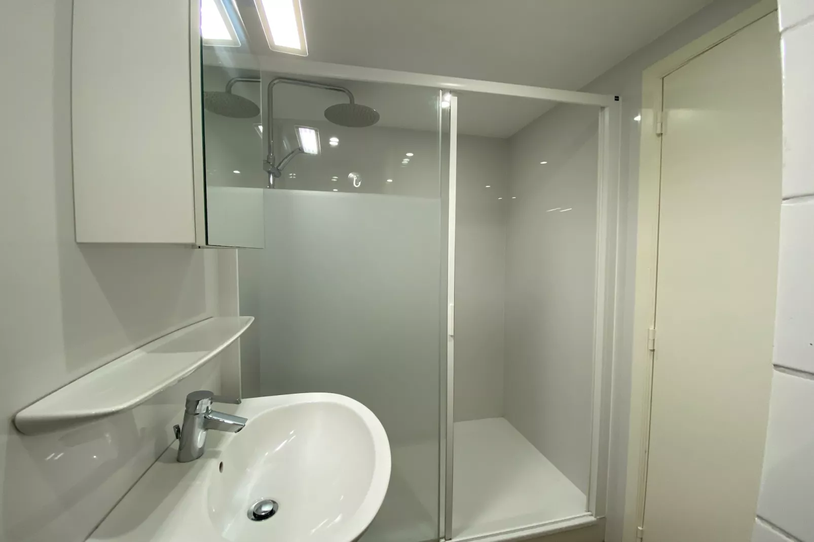 VIVIANE 0501-Badkamer