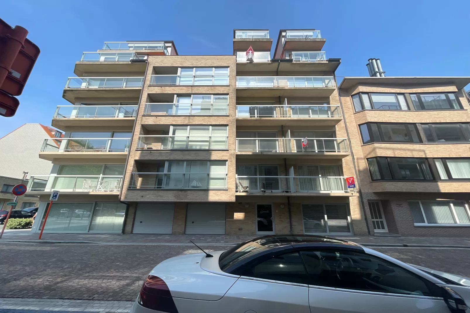 GAUDI 504-Buitenkant zomer