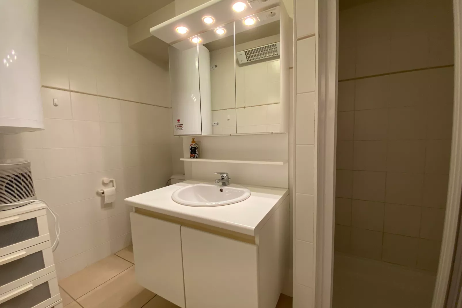 GAUDI 504-Badkamer