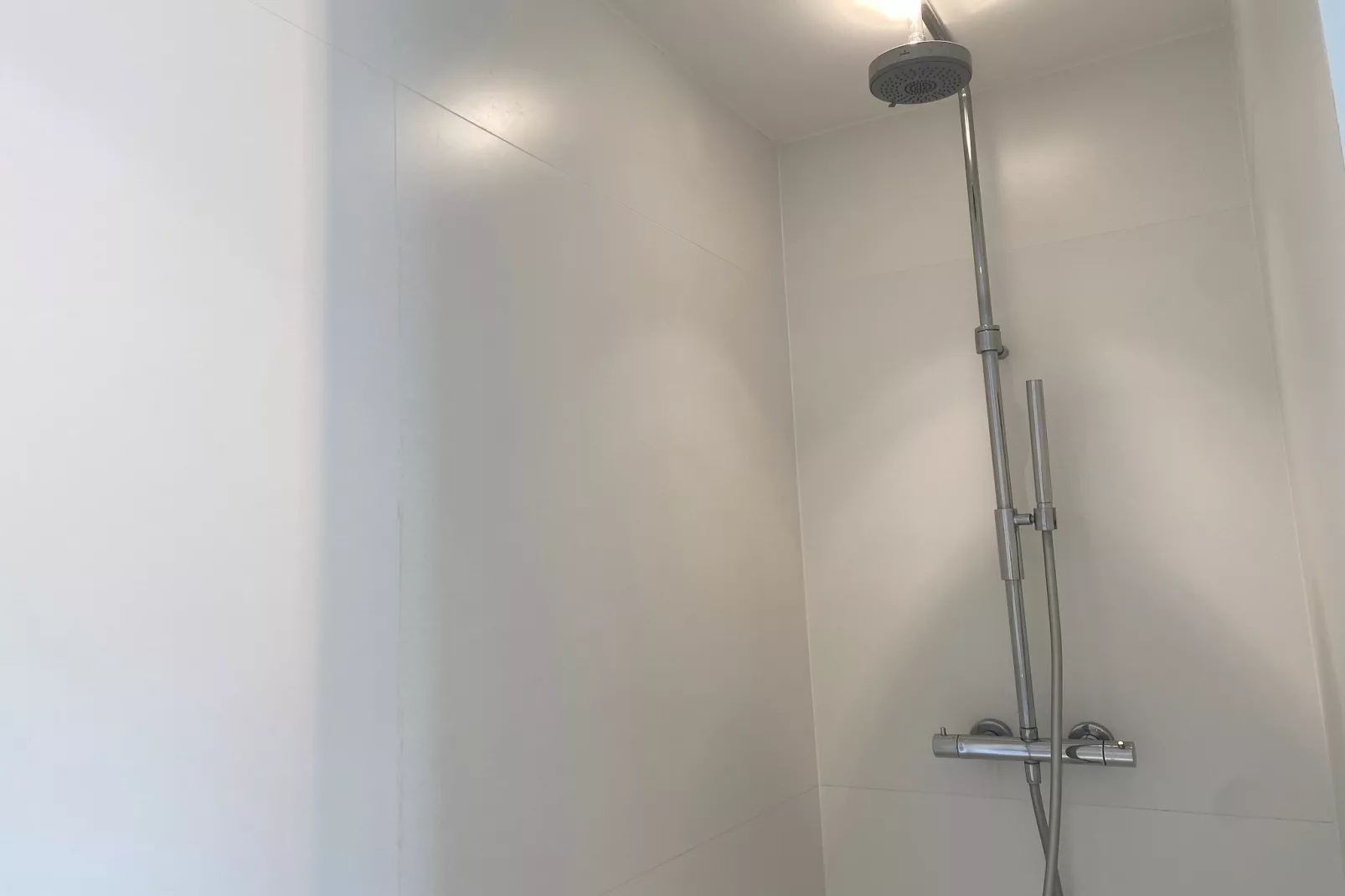 LE GRAND LARGE 701-Badkamer