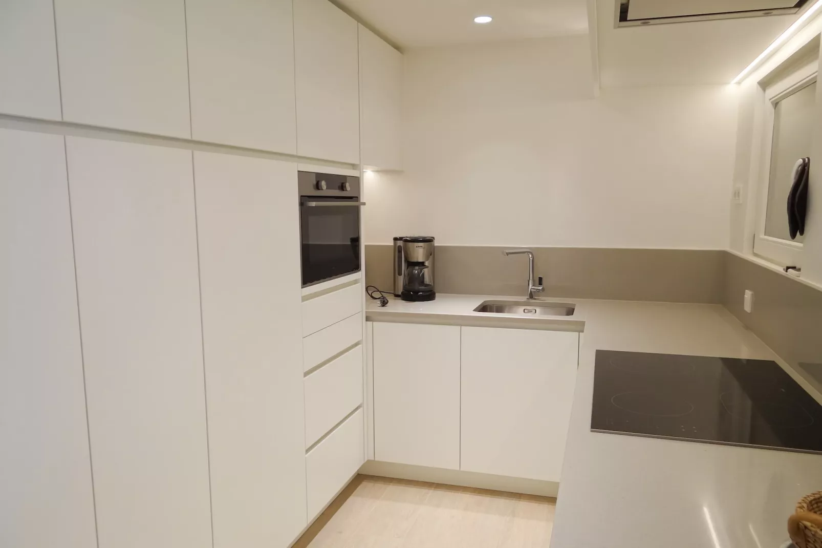 LE GRAND LARGE 701-Keuken