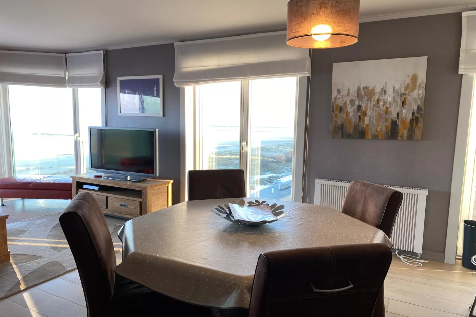 SEAWIND 603-Eetkamer