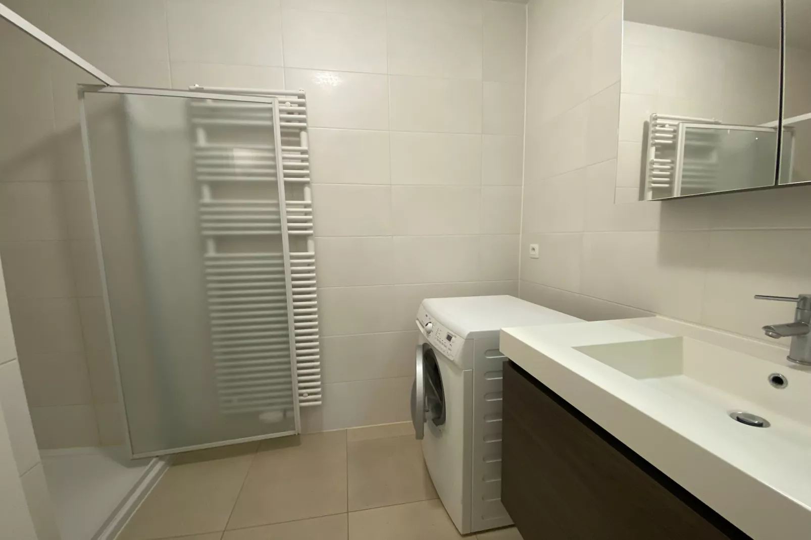 LENTE 0105GAR-Badkamer