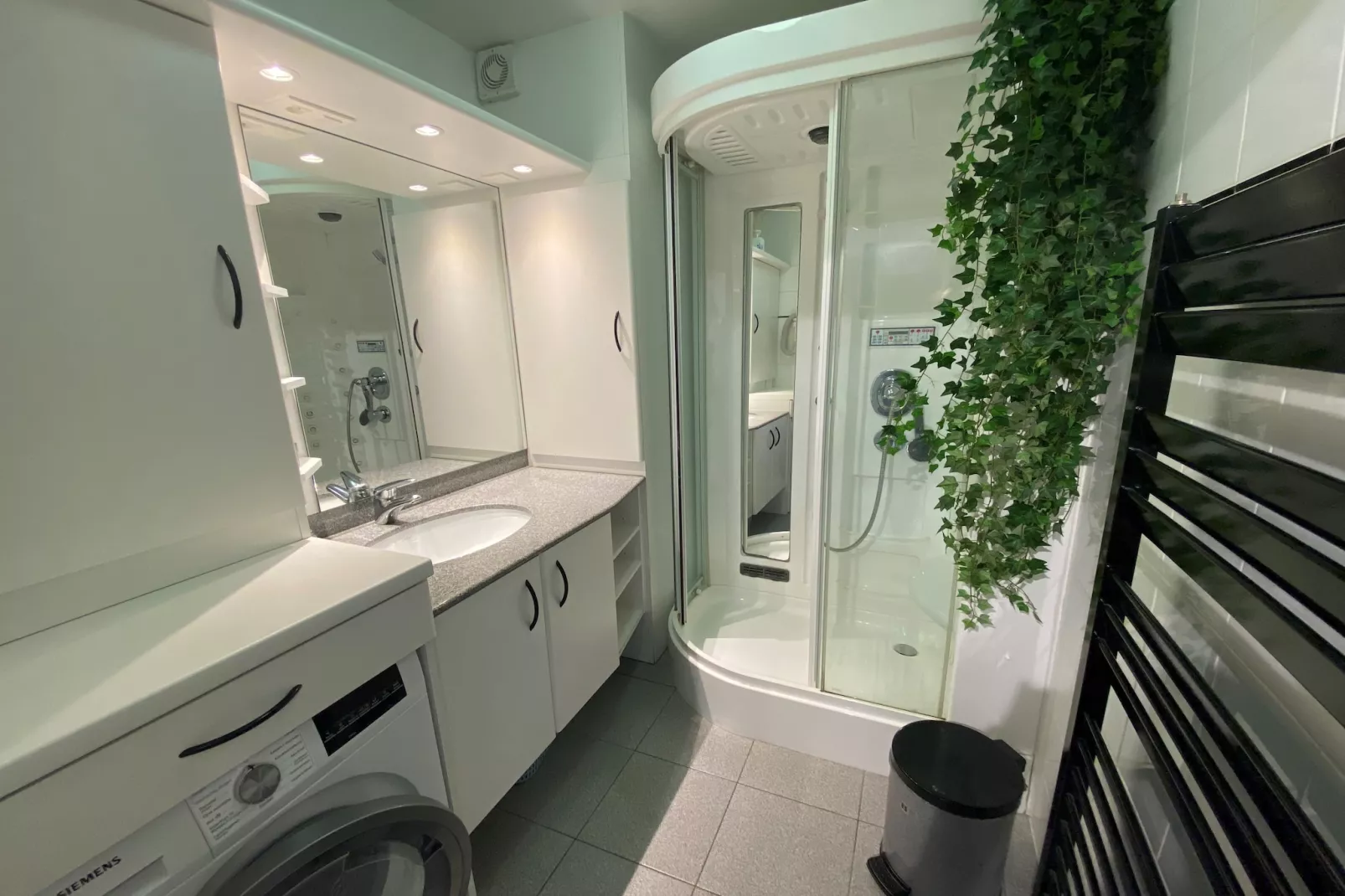 PANORAMA C2 D505-Badkamer