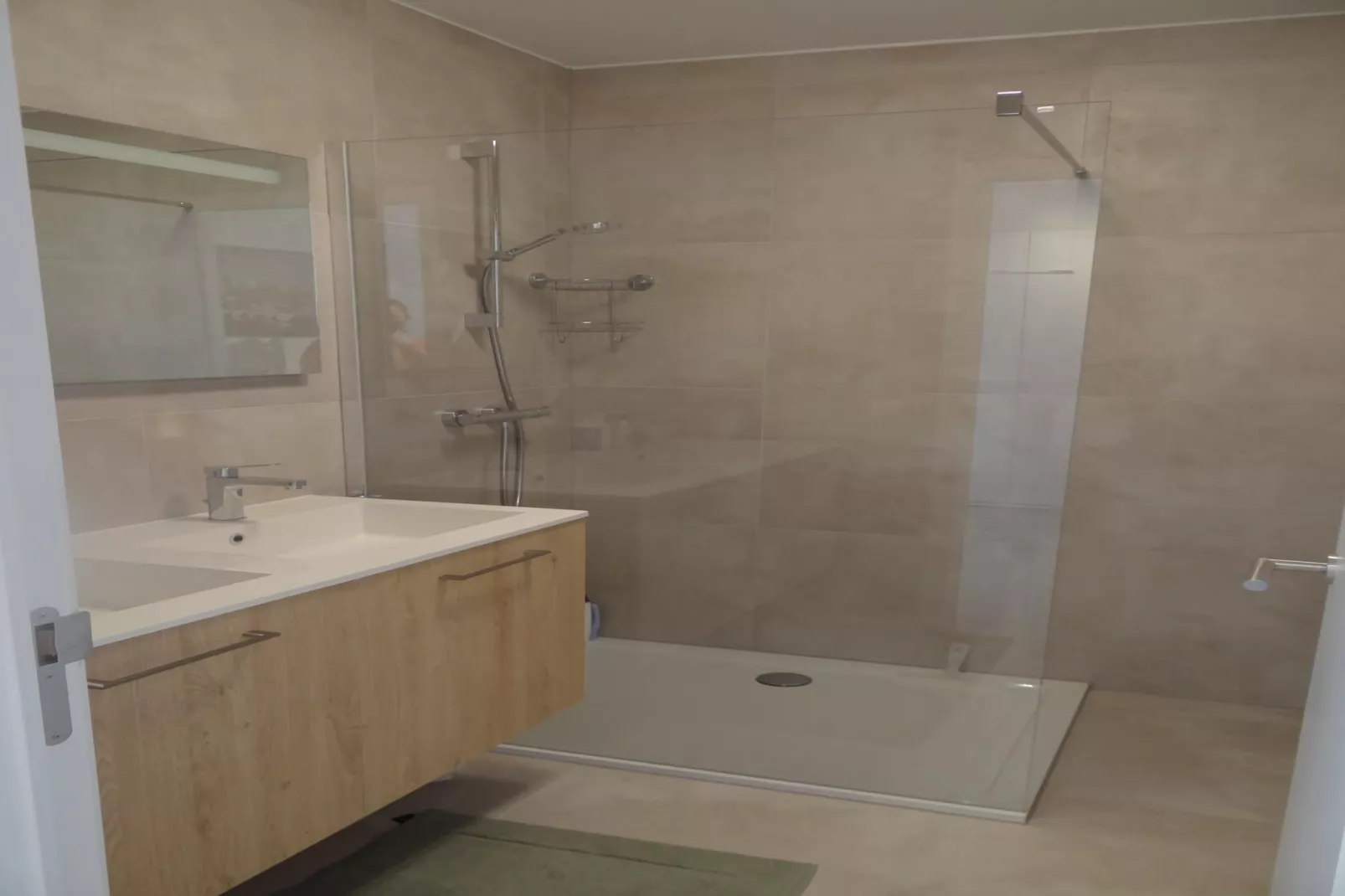 KARTHUIZER E1 0203PK-Badkamer