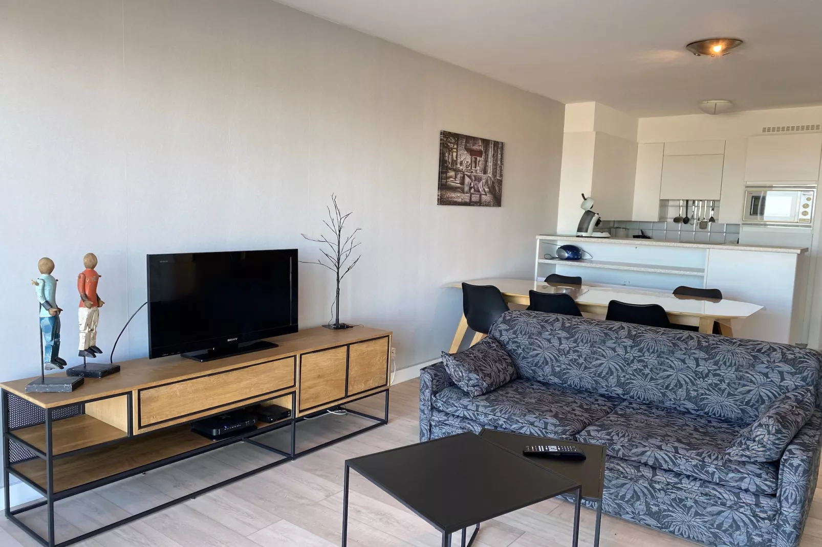 CASINO AB B0202-Woonkamer