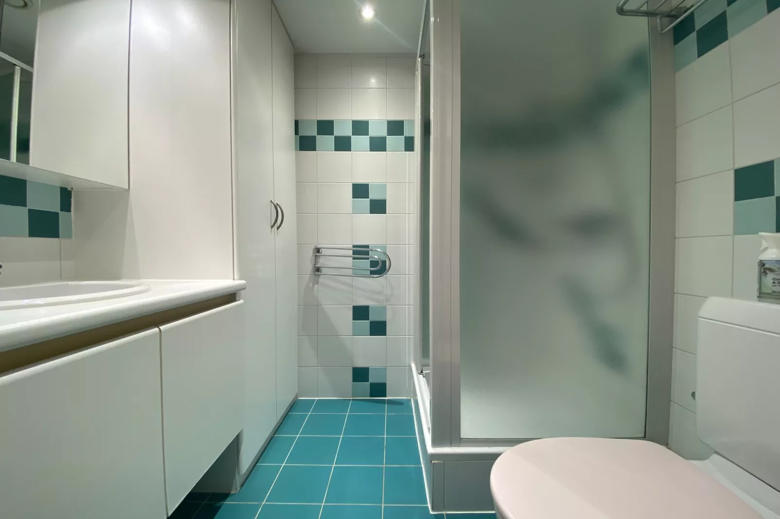 GOUNOD 0601-Badkamer