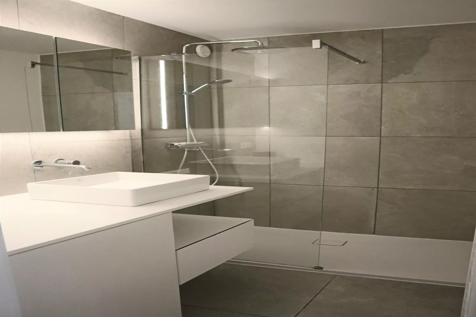 VIERBOETE 0201PK-Badkamer