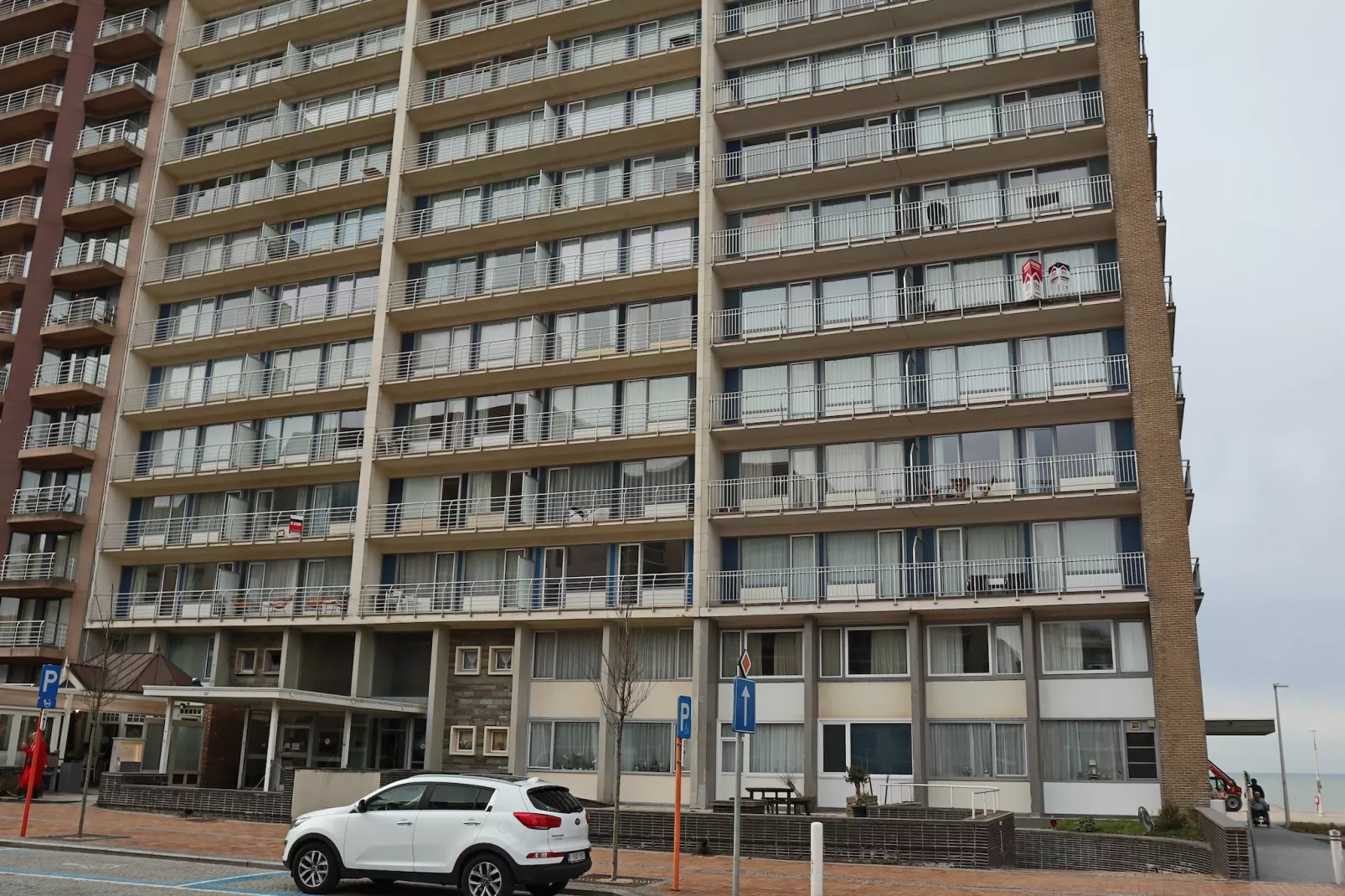 STRAND PALACE 0102PK-Buitenkant zomer