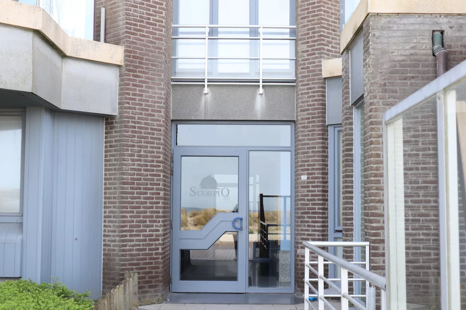 Scorpio bi 1004gar-Niet-getagd