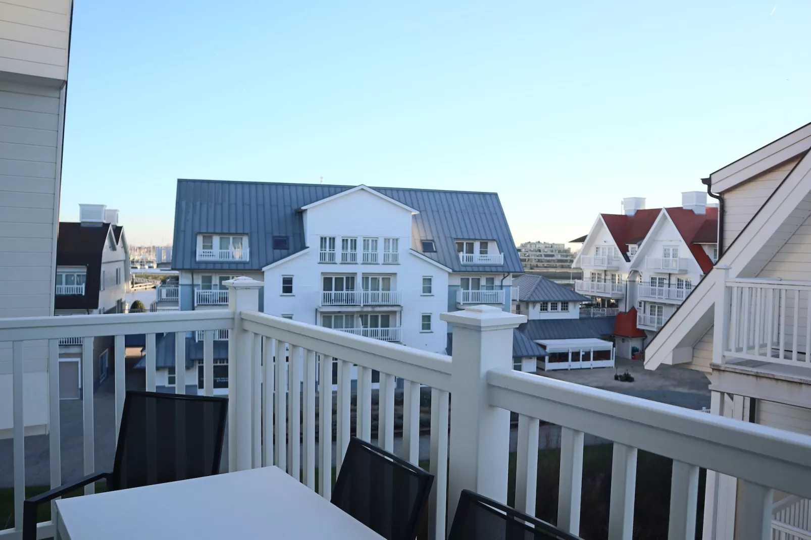 DOCKSIDE 0402GAR-Terrasbalkon