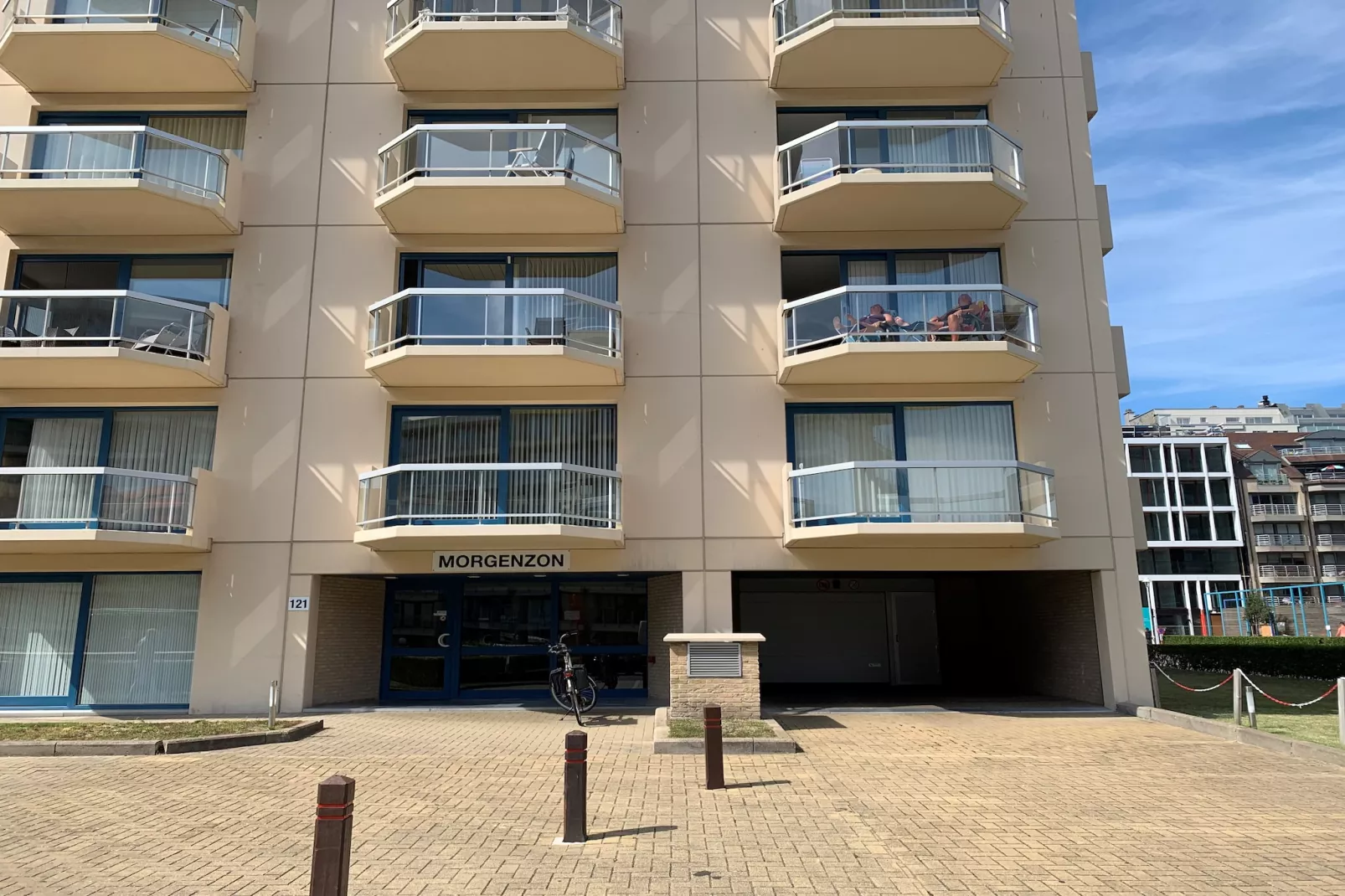 ZONNEKRING 1001GAR-Buitenkant zomer