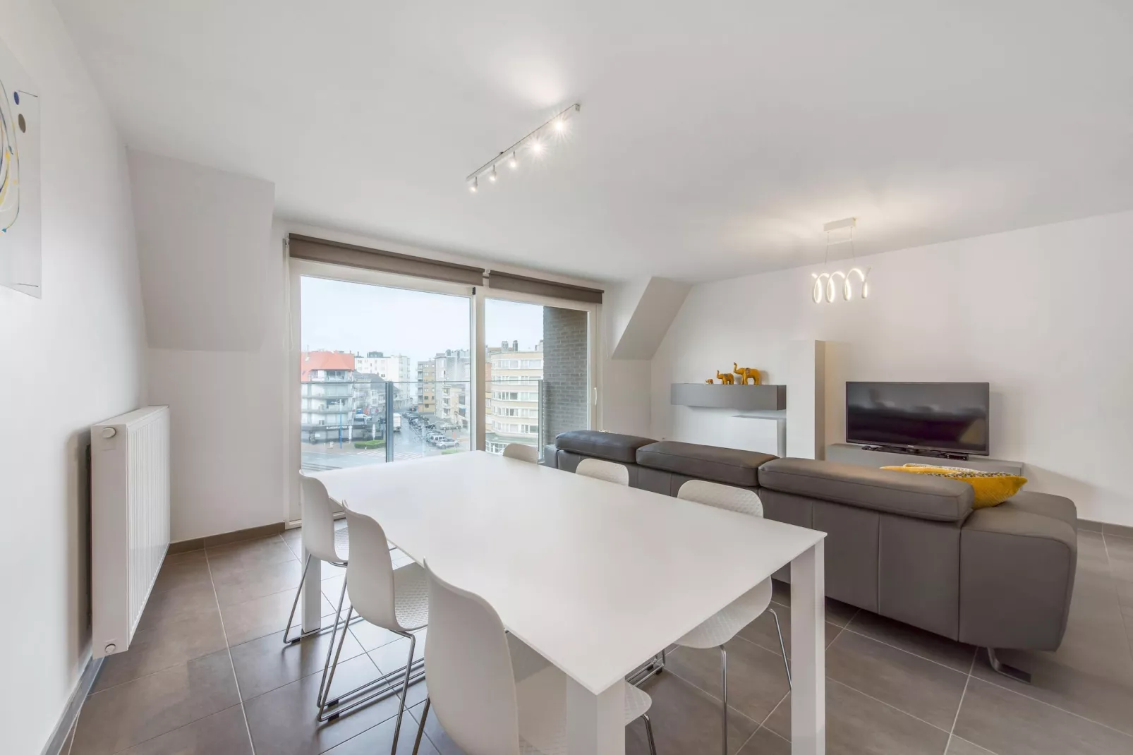 Delmar 401K26-Eetkamer