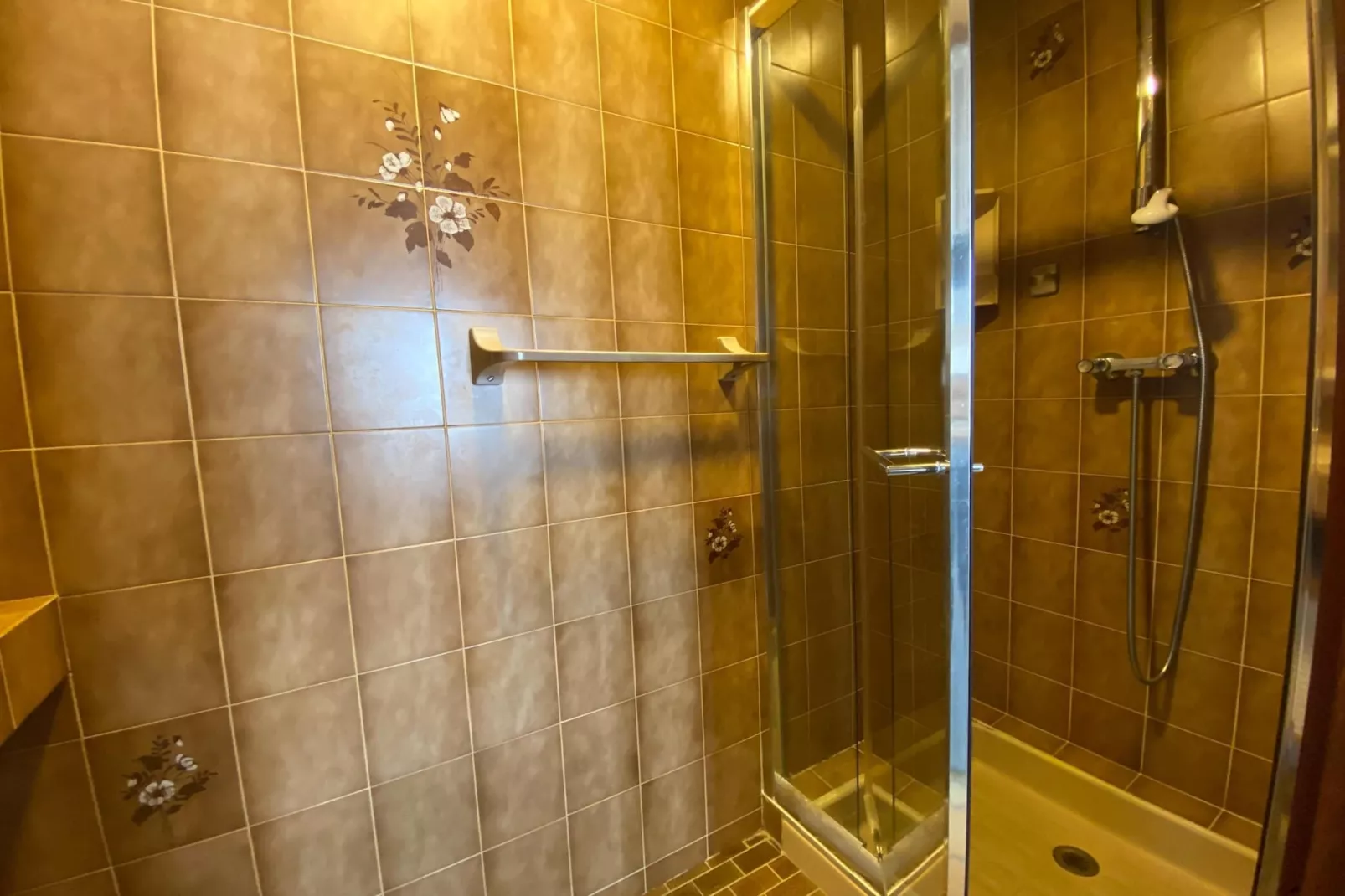 Holiday flat Quimper-Badkamer