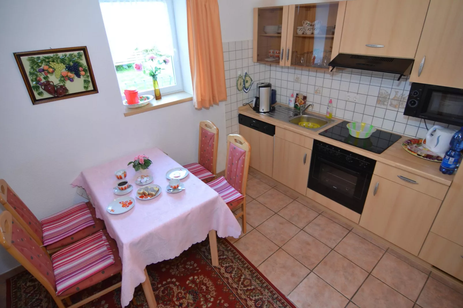 Ferienhaus Ilona-Eetkamer