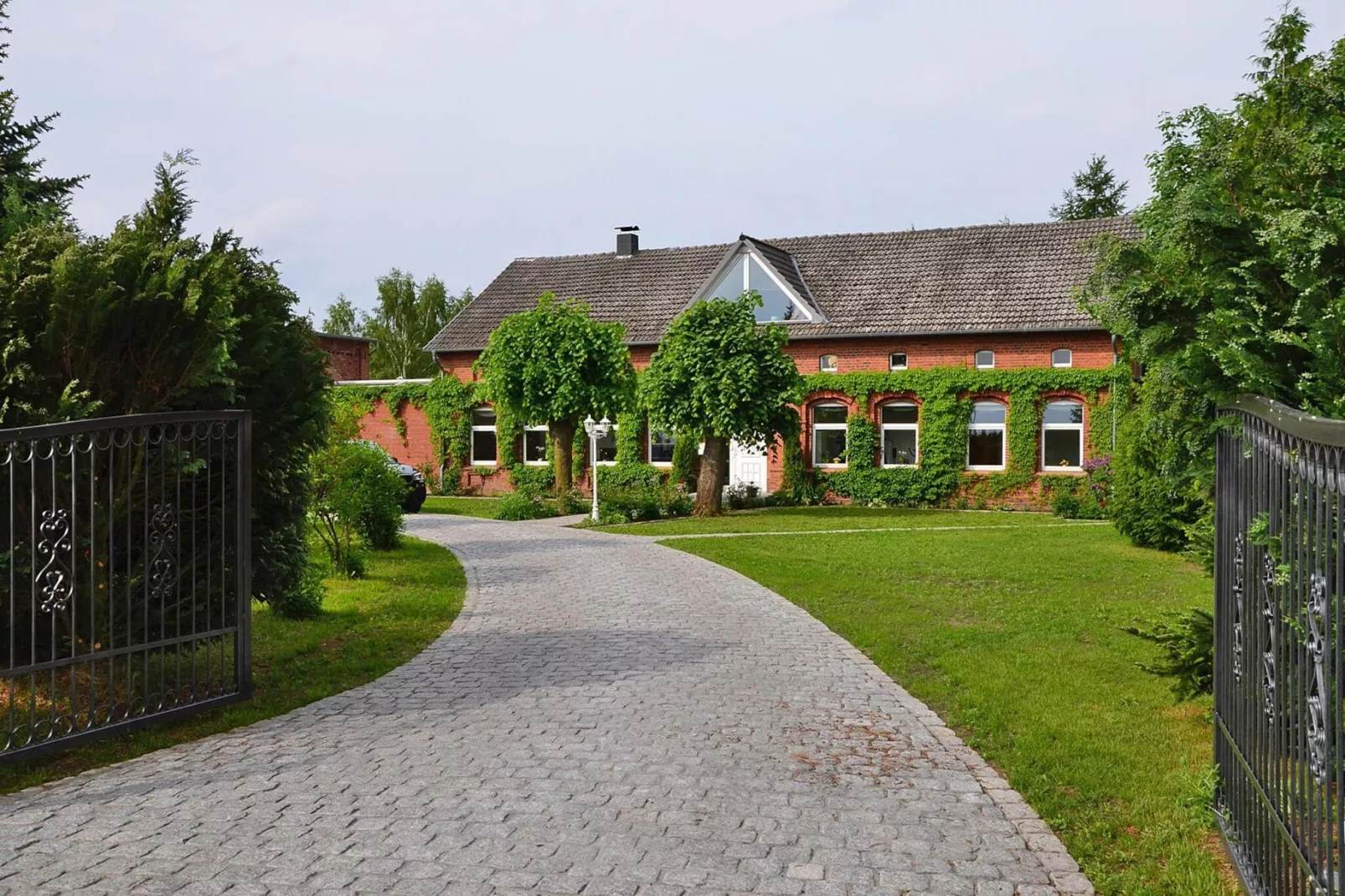 Fewo im OG 180 qm-Buitenkant zomer