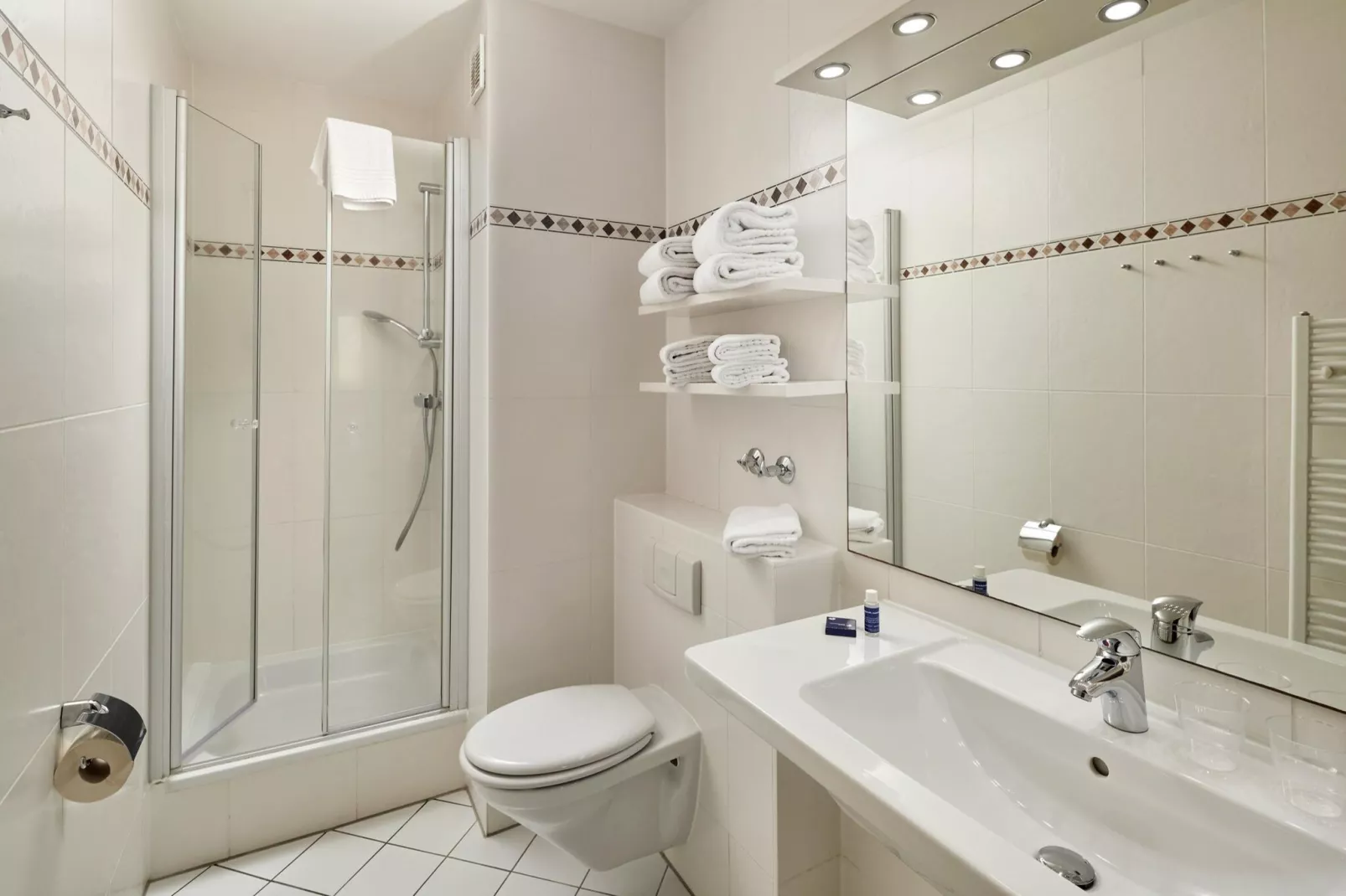 3-Zimmer-Apartment "Luv/Lee"-Badkamer