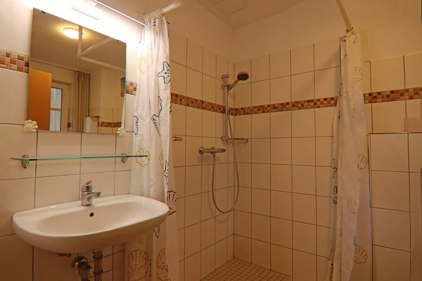Dünenwaldhaus links Typ 1-Badkamer