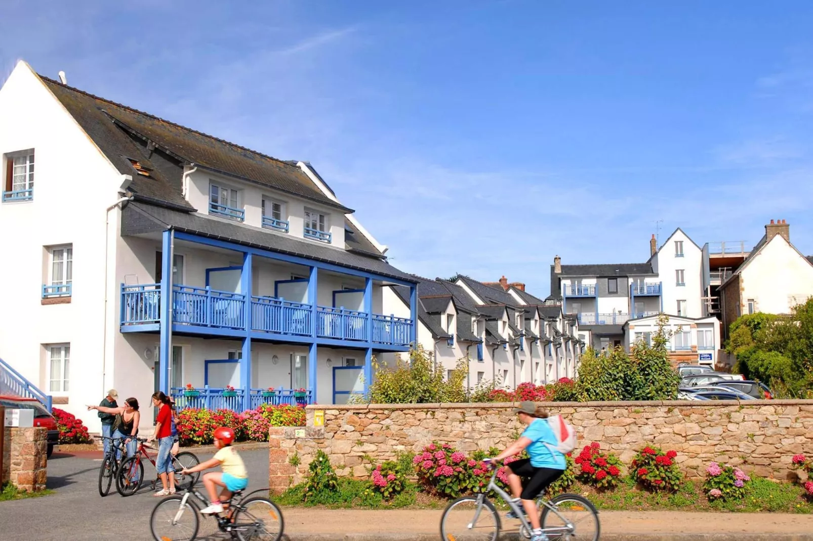 Résidences Les Bains 1-Buitenkant zomer
