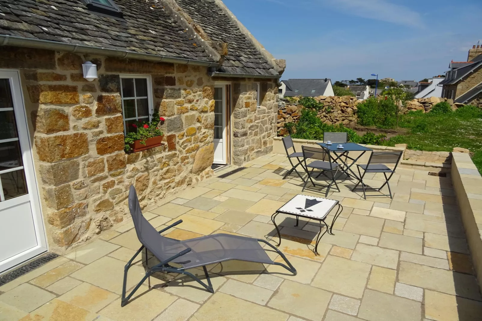 Holiday Home Plougasnou-Terrasbalkon