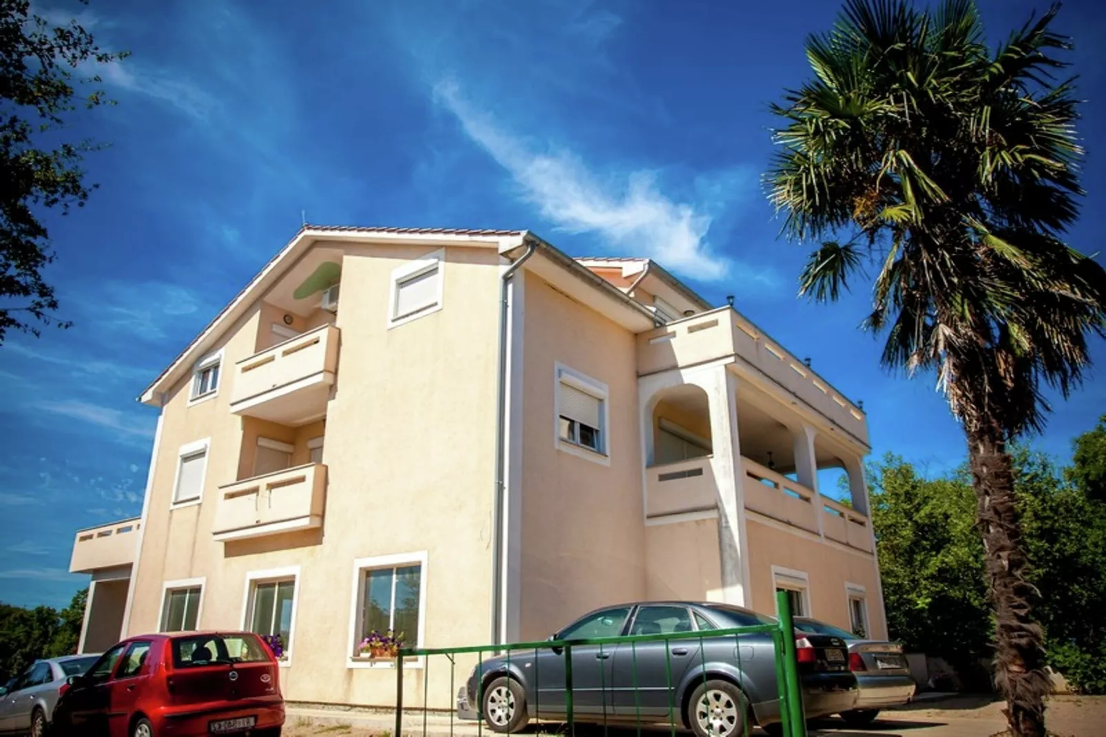 Apartment Dani 2-Buitenkant zomer