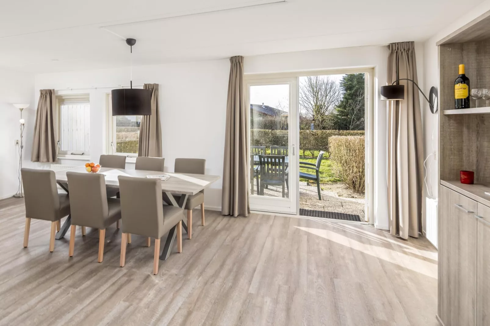 Vakantiepark Soeten Haert 13-Eetkamer