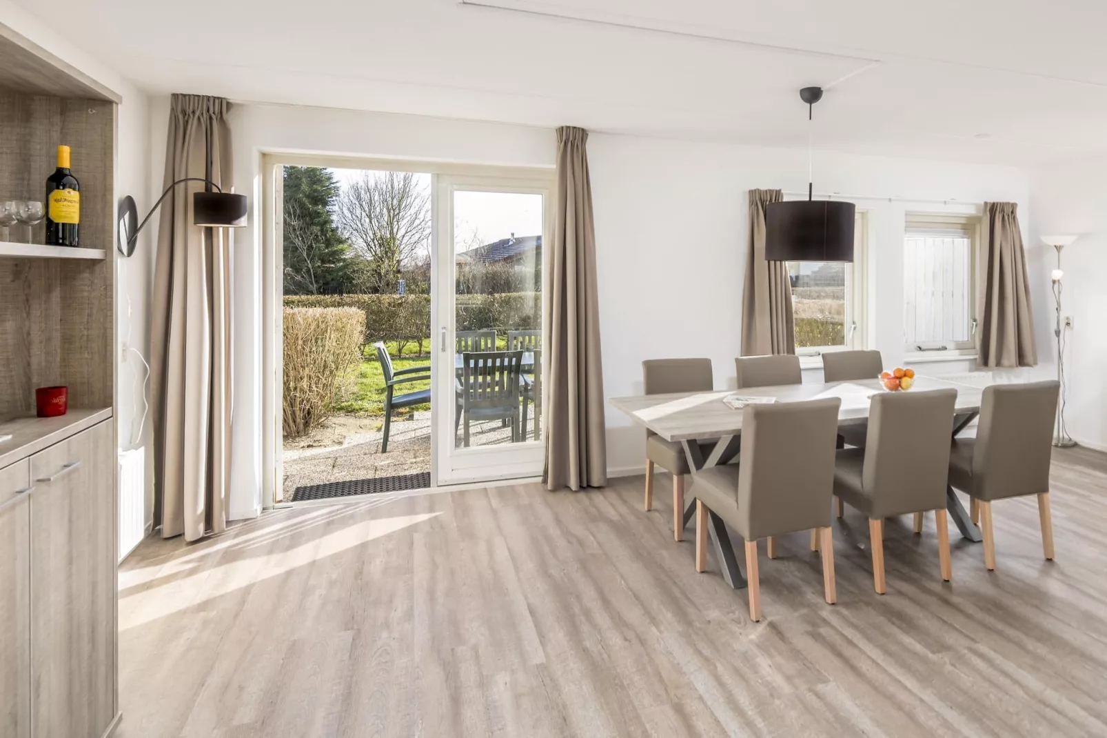 Vakantiepark Soeten Haert 13-Eetkamer