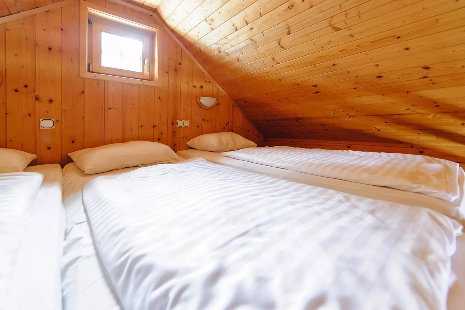 Ferienpark Gaal - Alpenland-Slaapkamer