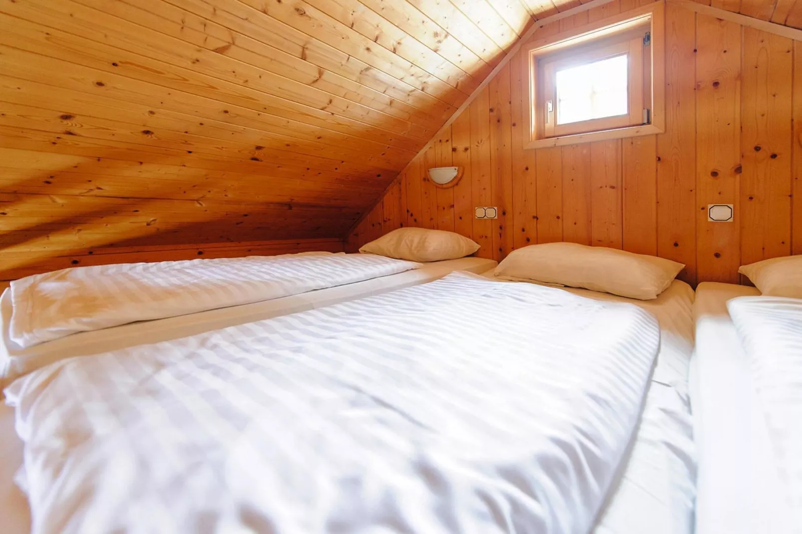 Ferienpark Gaal - Alpenland-Slaapkamer