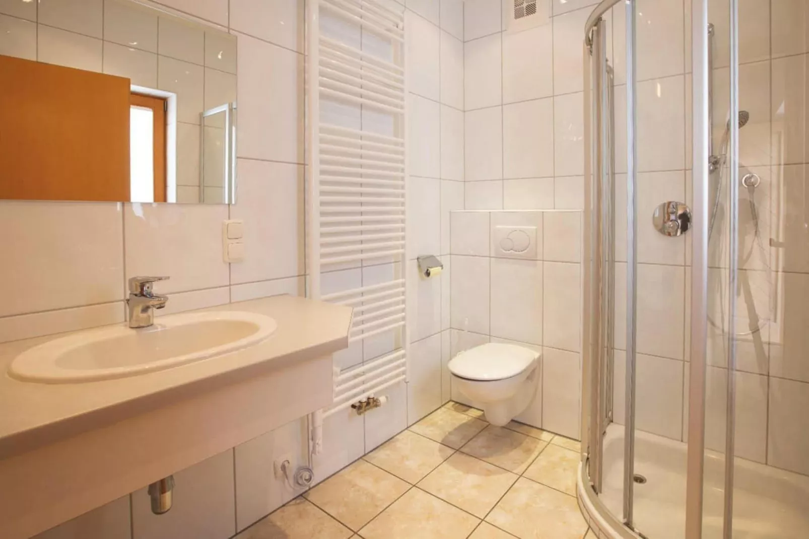Chalet Desiree-Badkamer
