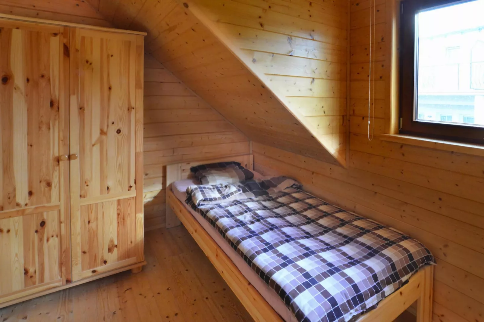 Domki letniskowe dla max 7 osób Sianożęty-Slaapkamer