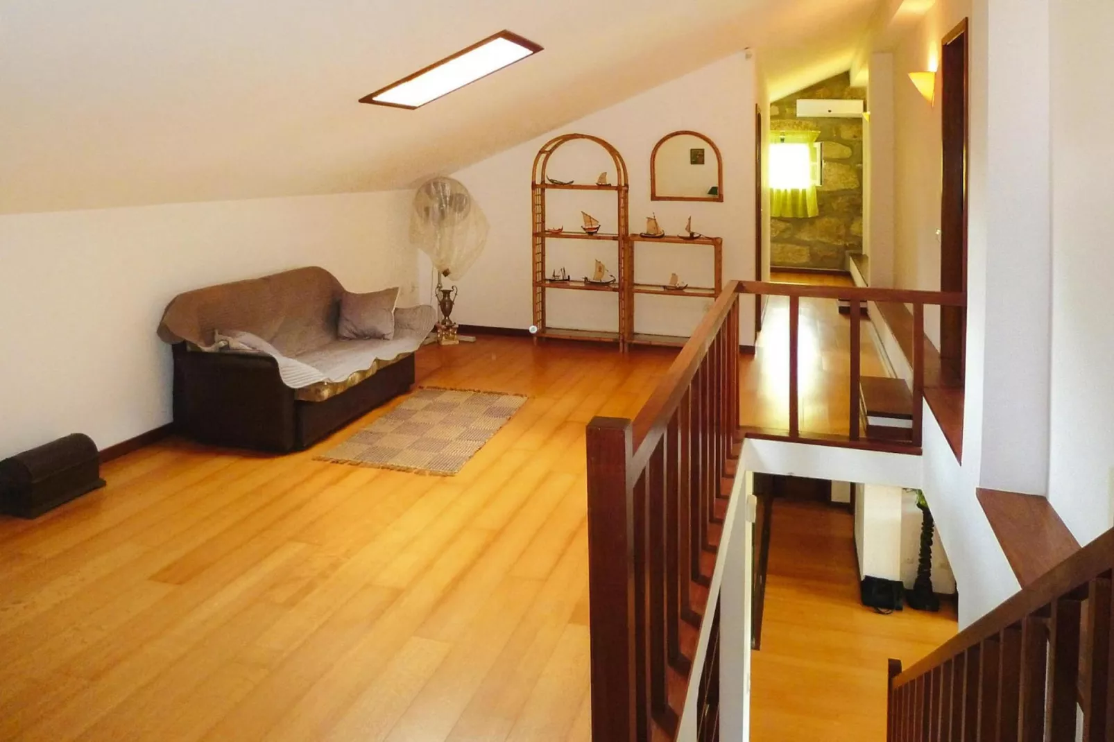 Holiday home Luzim-Woonkamer