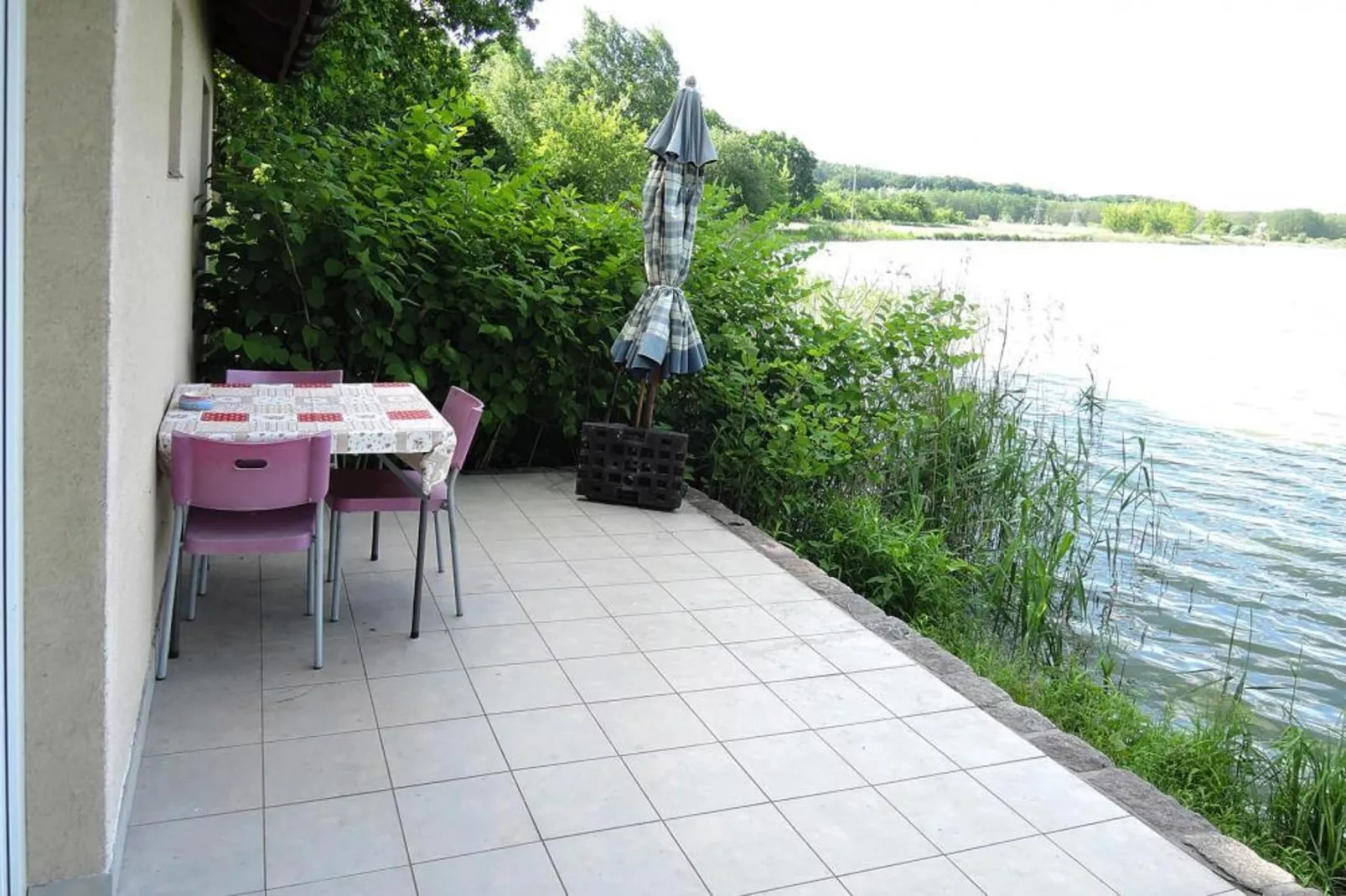 Holiday complex in Jezierzyce by Szczecin at the lake for 4 persons 30 qm Typ B Zielony-Terrasbalkon