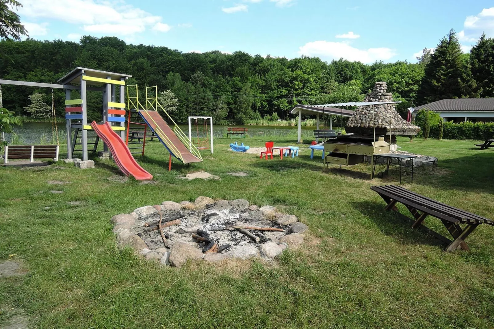 Holiday complex in Jezierzyce by Szczecin at the lake for 4 persons 30 qm Typ B Zielony-Gebieden zomer 5km