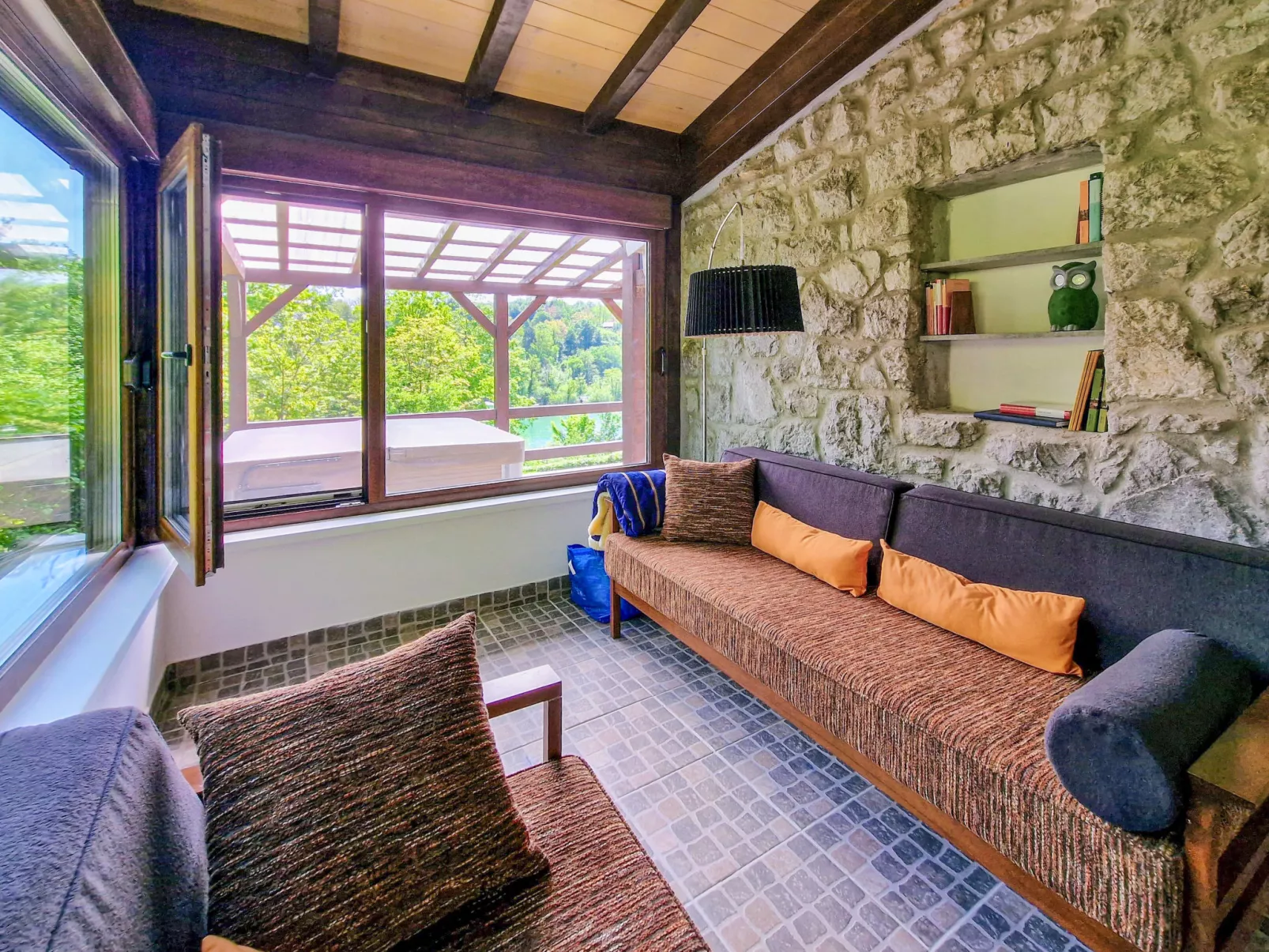 Pixie House-Buiten