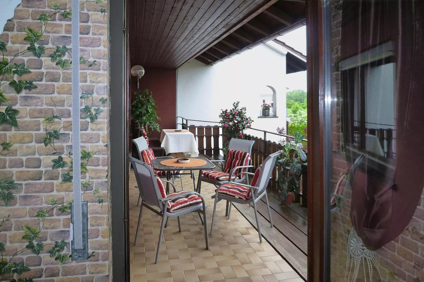 Fewo 150 qm-Terrasbalkon