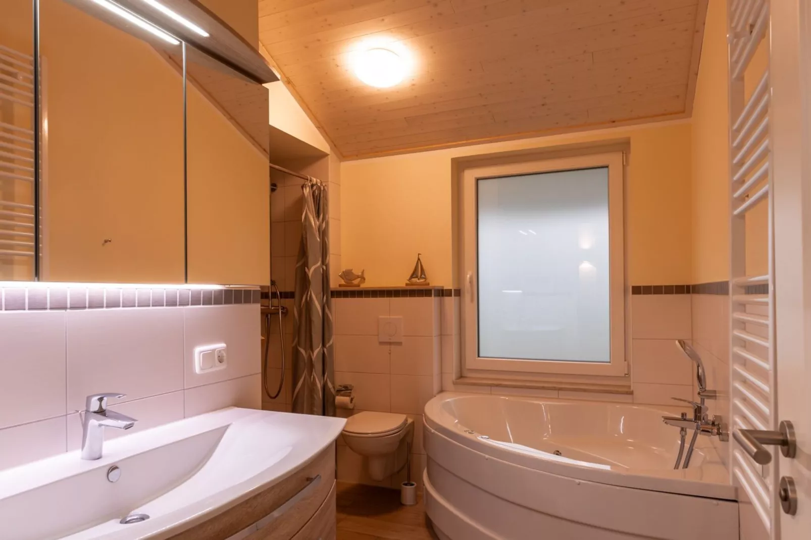 FH Seeschwalbe 331-Badkamer